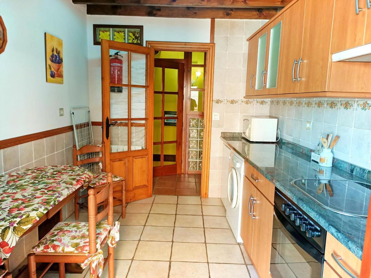 Apartamentos La Buganvilla Novales Extérieur photo